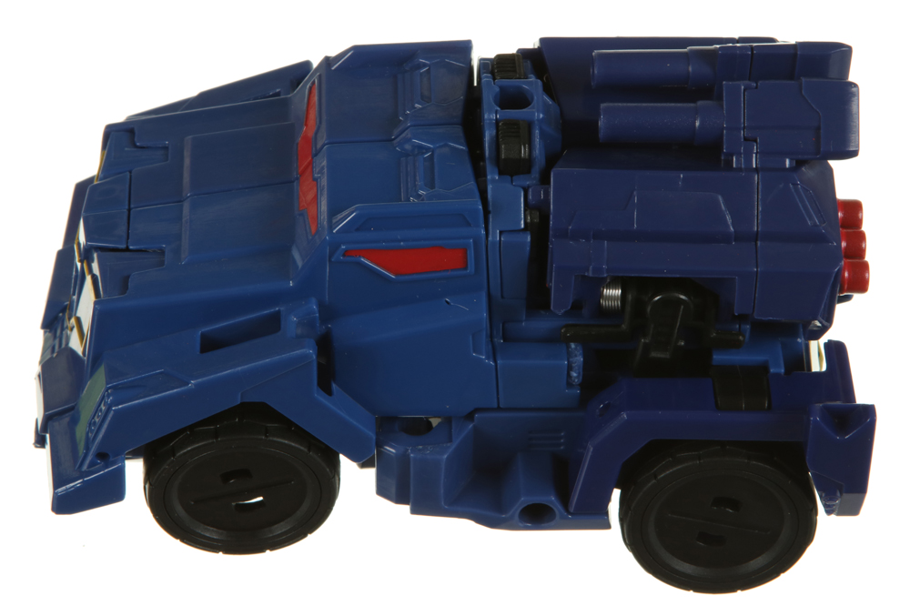 robots in disguise soundwave toy