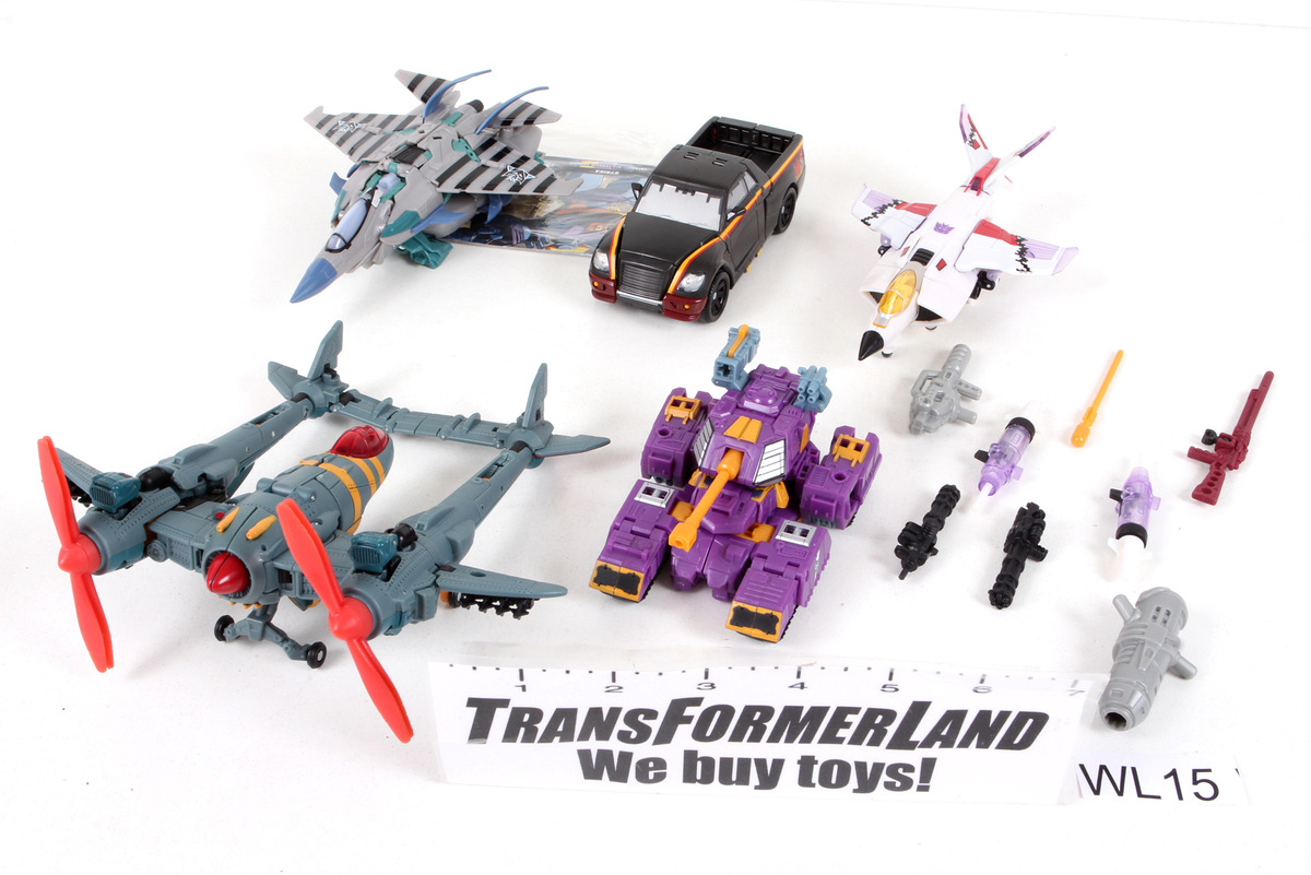 Complete Transformers® BotCon / OTFCC / Timelines Convention Box