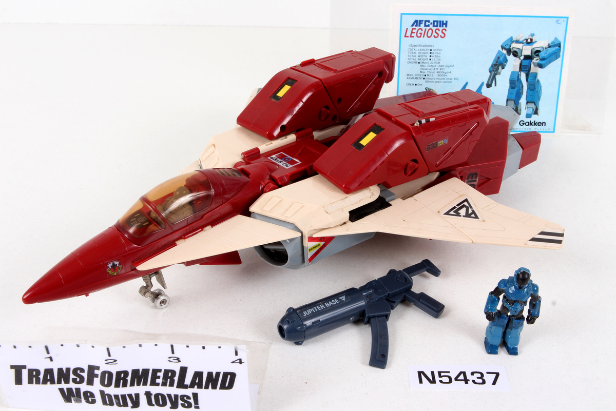 Complete Macross / Robotech® The Henshin Robo Triple Changers 1/35