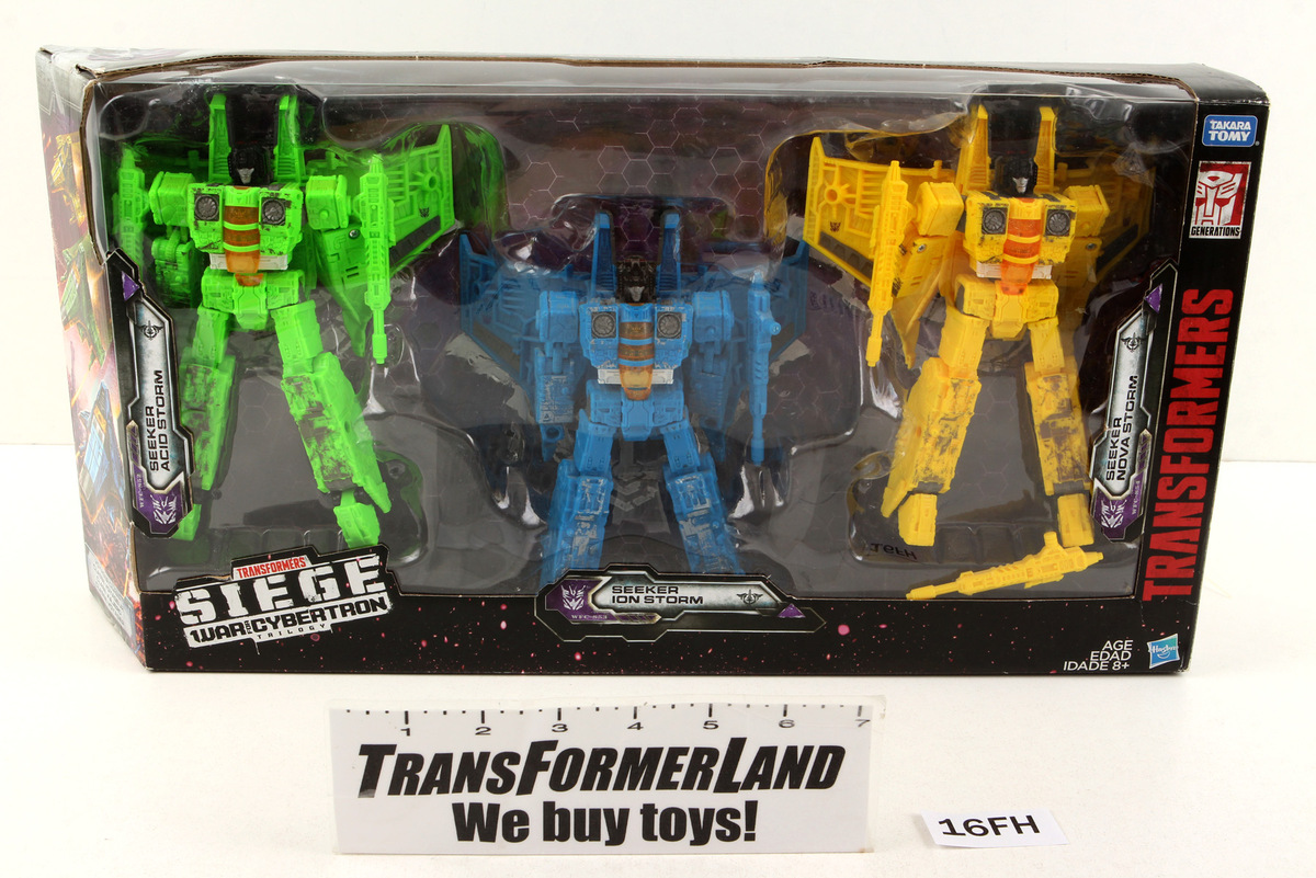 Packaged, not sealed Transformers® War for Cybertron - Siege Gift