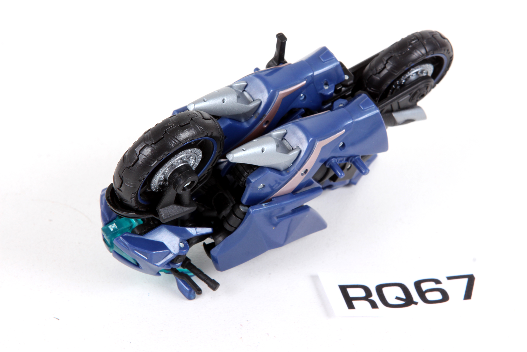 Complete Transformers® Prime Deluxe Class Arcee SKU 335536