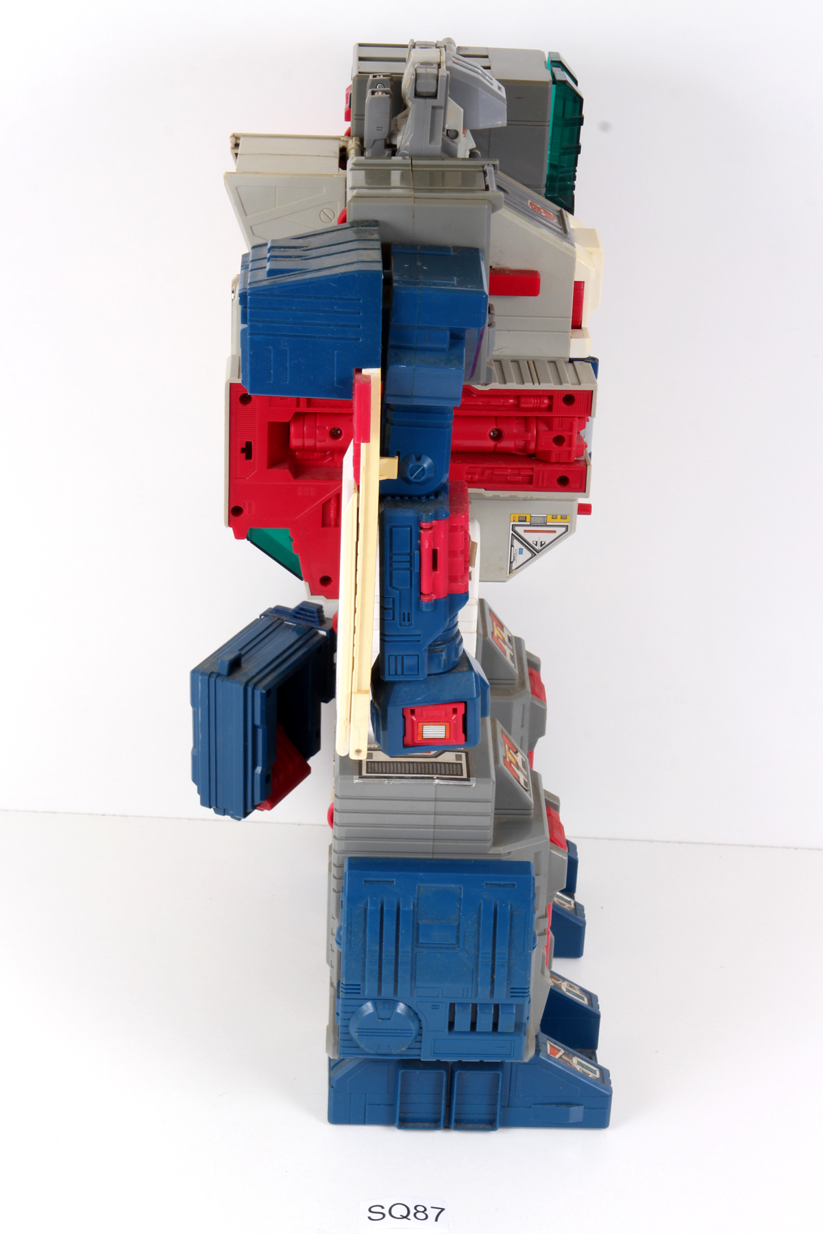 Complete Transformers® G1 Fortress Maximus SKU 339191