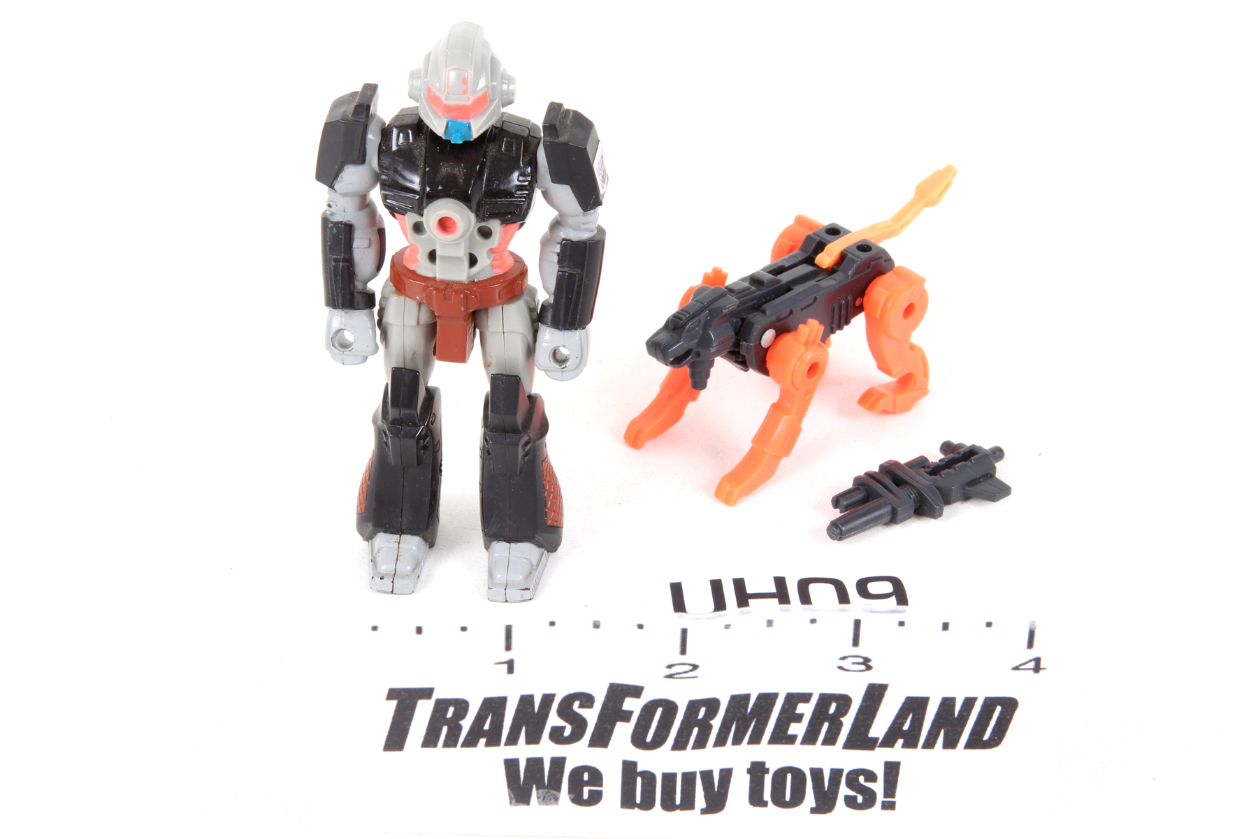 Complete Transformers® G1 Treadshot with Catgut SKU 345377