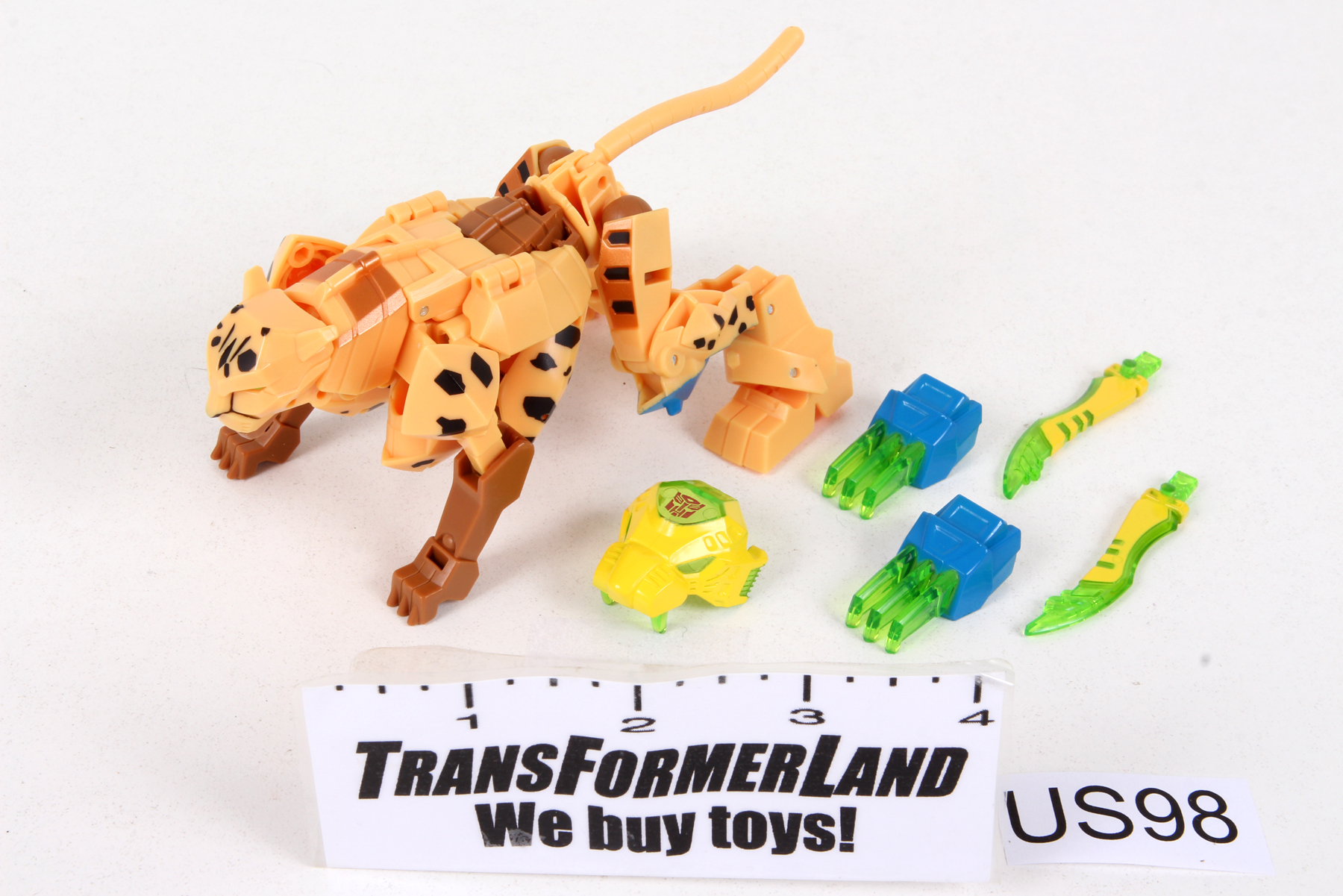 アートドール チーター Complete Transformers® Cyberverse Deluxe Class Cheetor SKU 346572