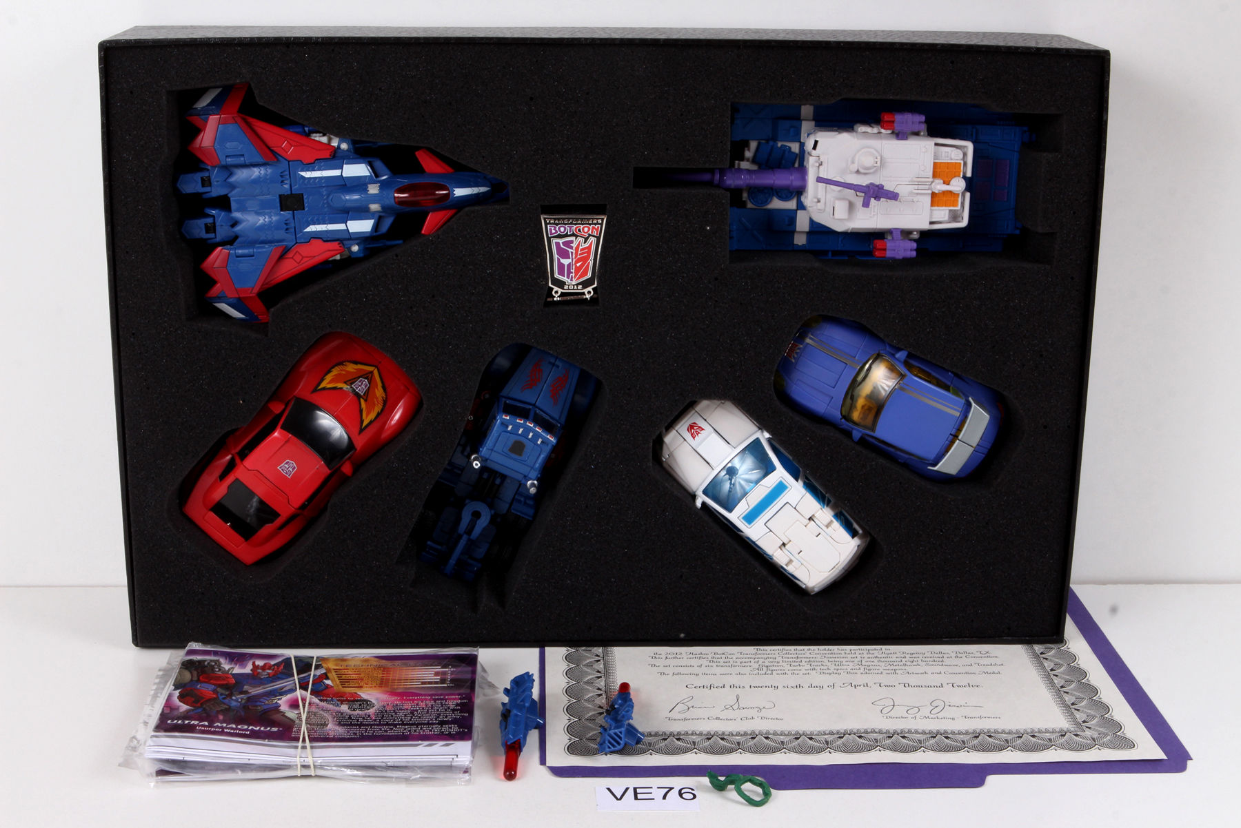 Packaged, not sealed Transformers® BotCon / OTFCC / Timelines ...