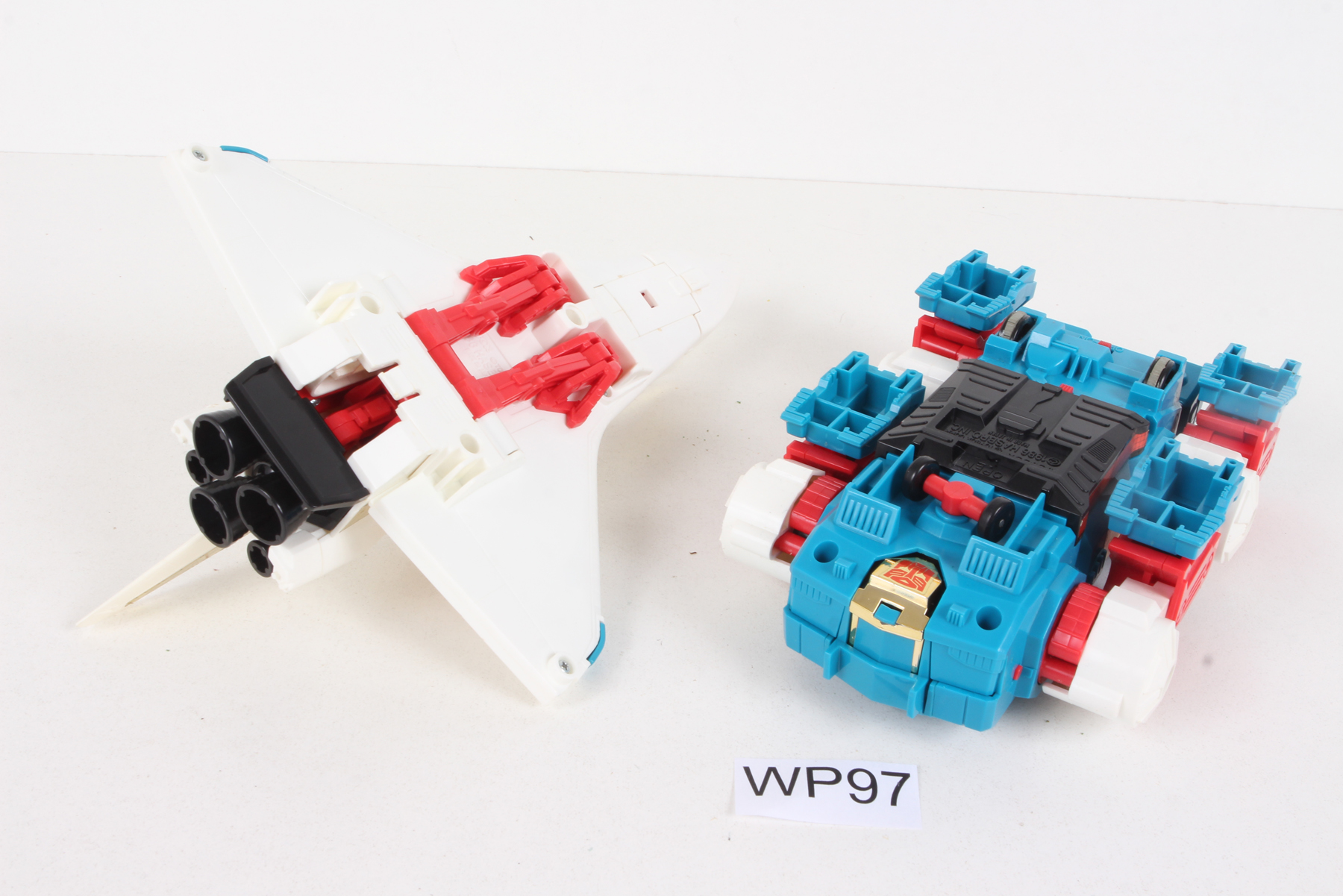 Complete Transformers® G1 Sky Lynx SKU 353816 | Transformerland
