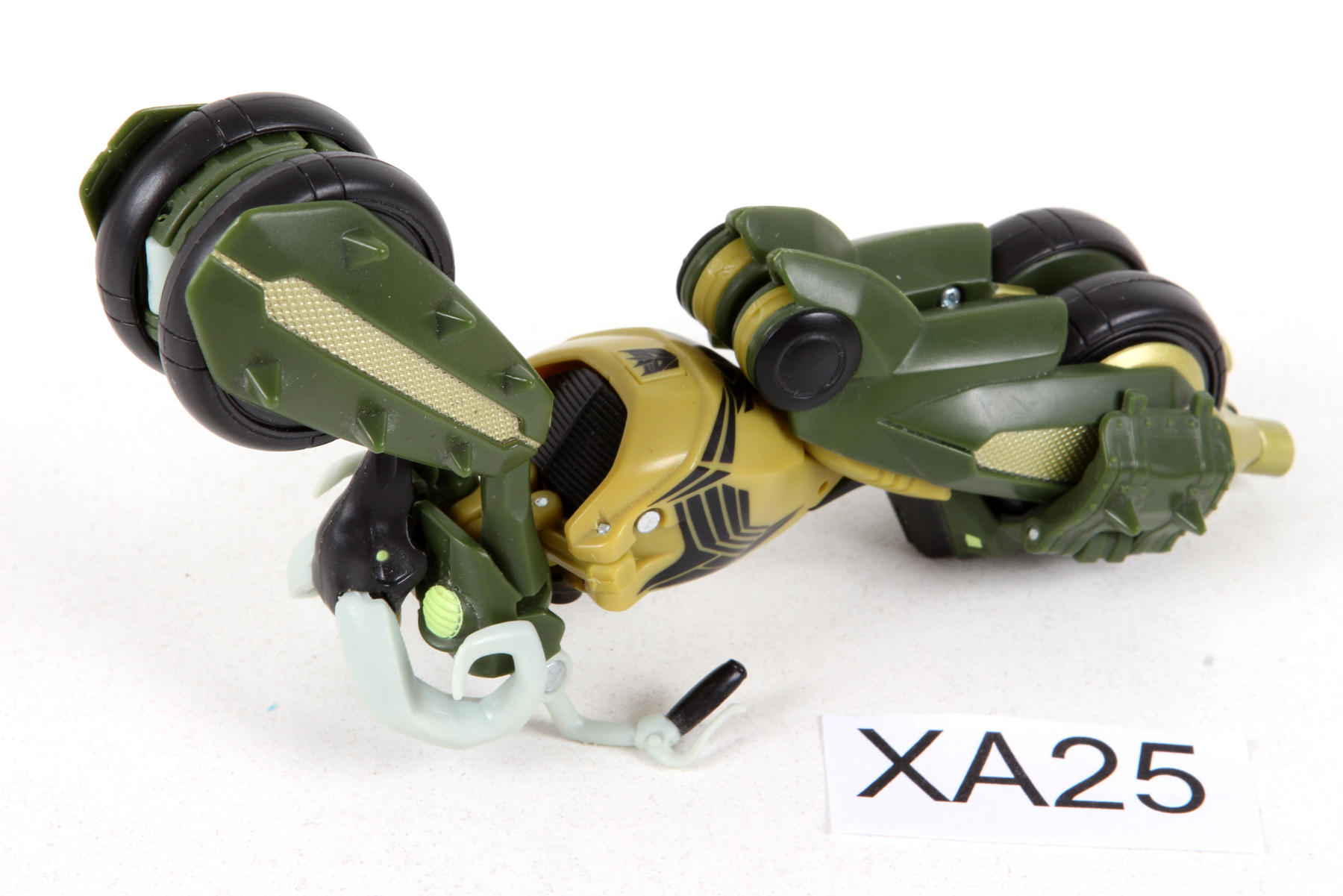 Complete Transformers® Animated Deluxe Class Oil Slick SKU 355490