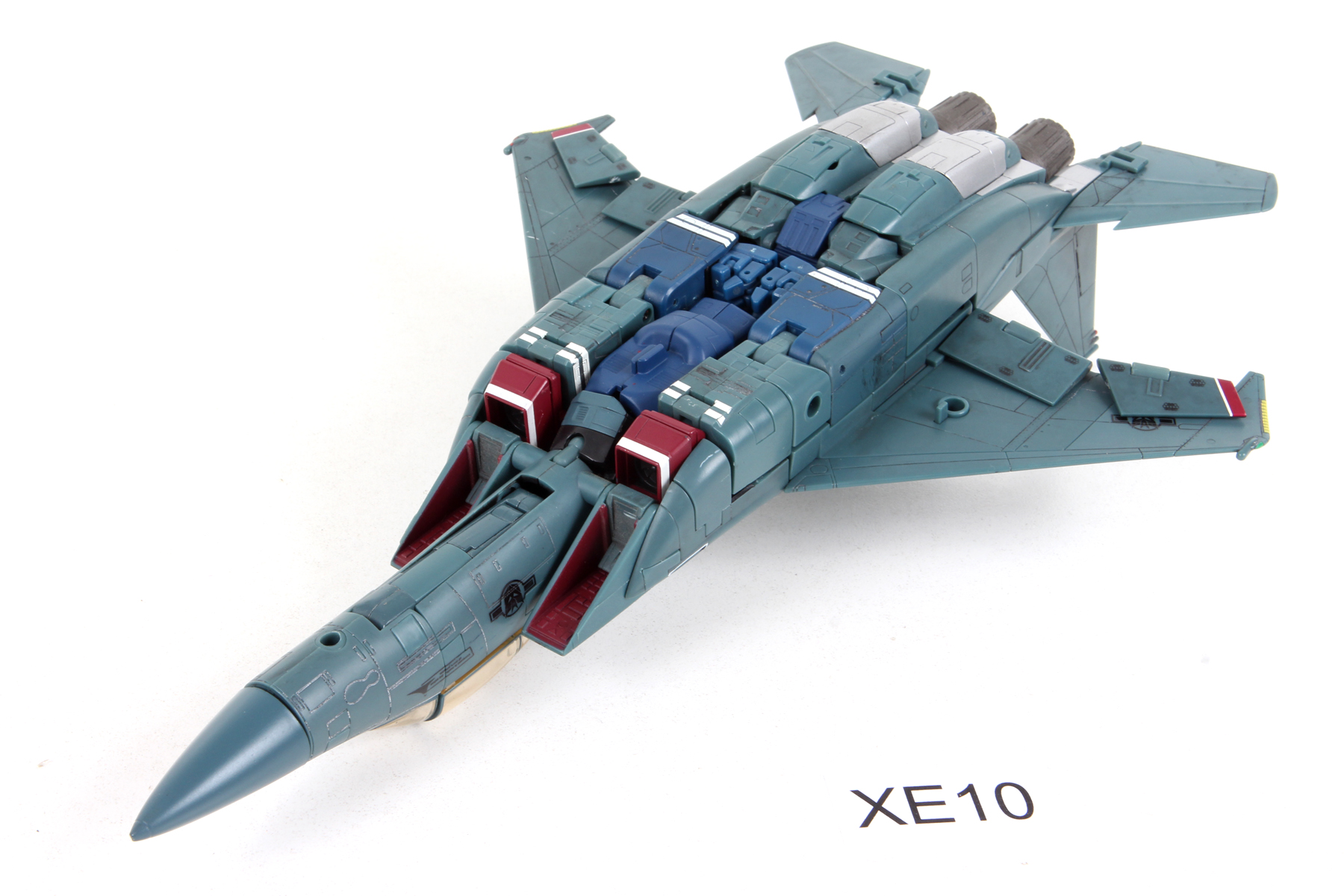 Complete Transformers® Masterpiece (Japan) Masterpiece Starscream