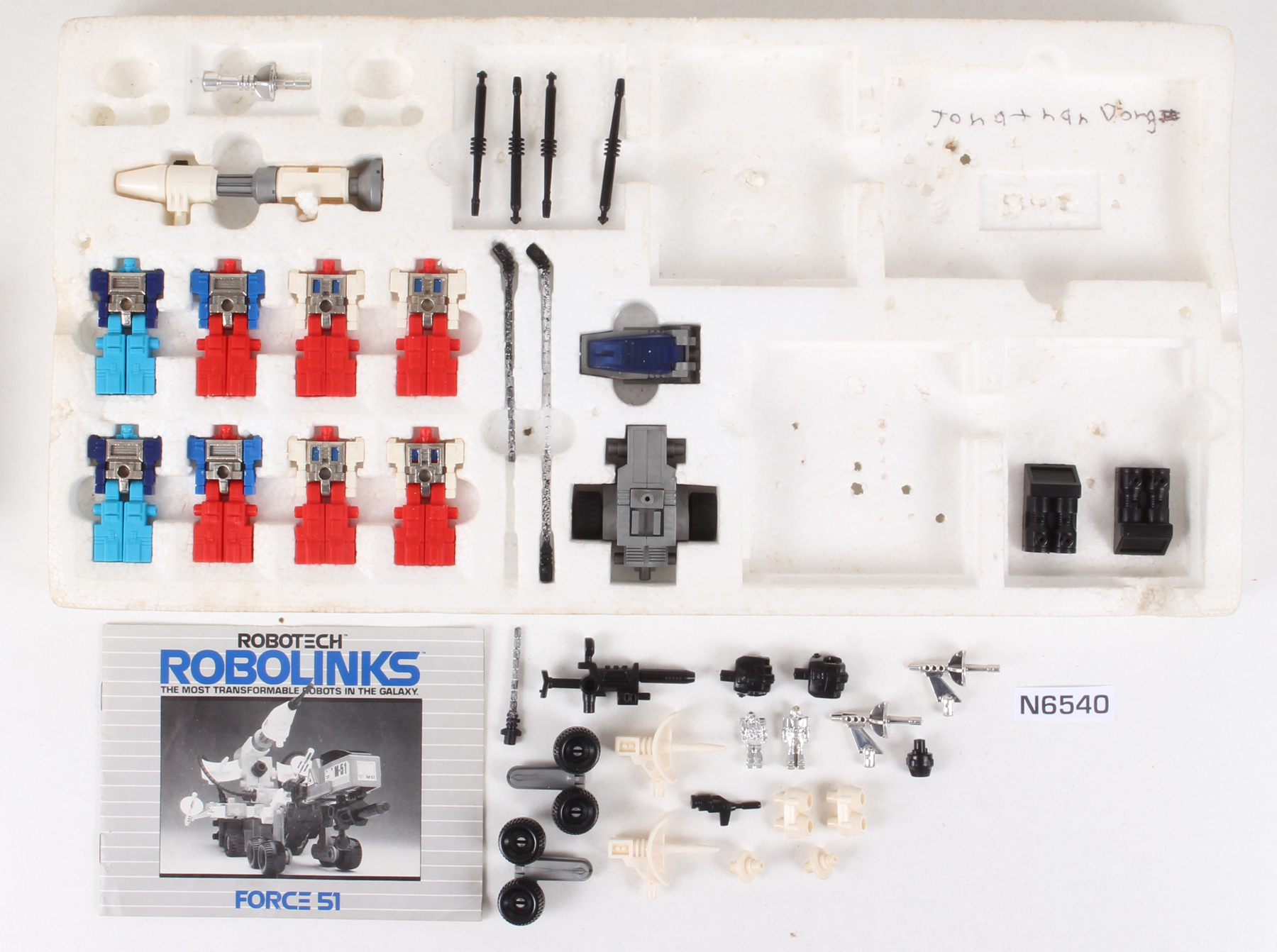 Packaged, not sealed Macross / Robotech® Robolinks Construction