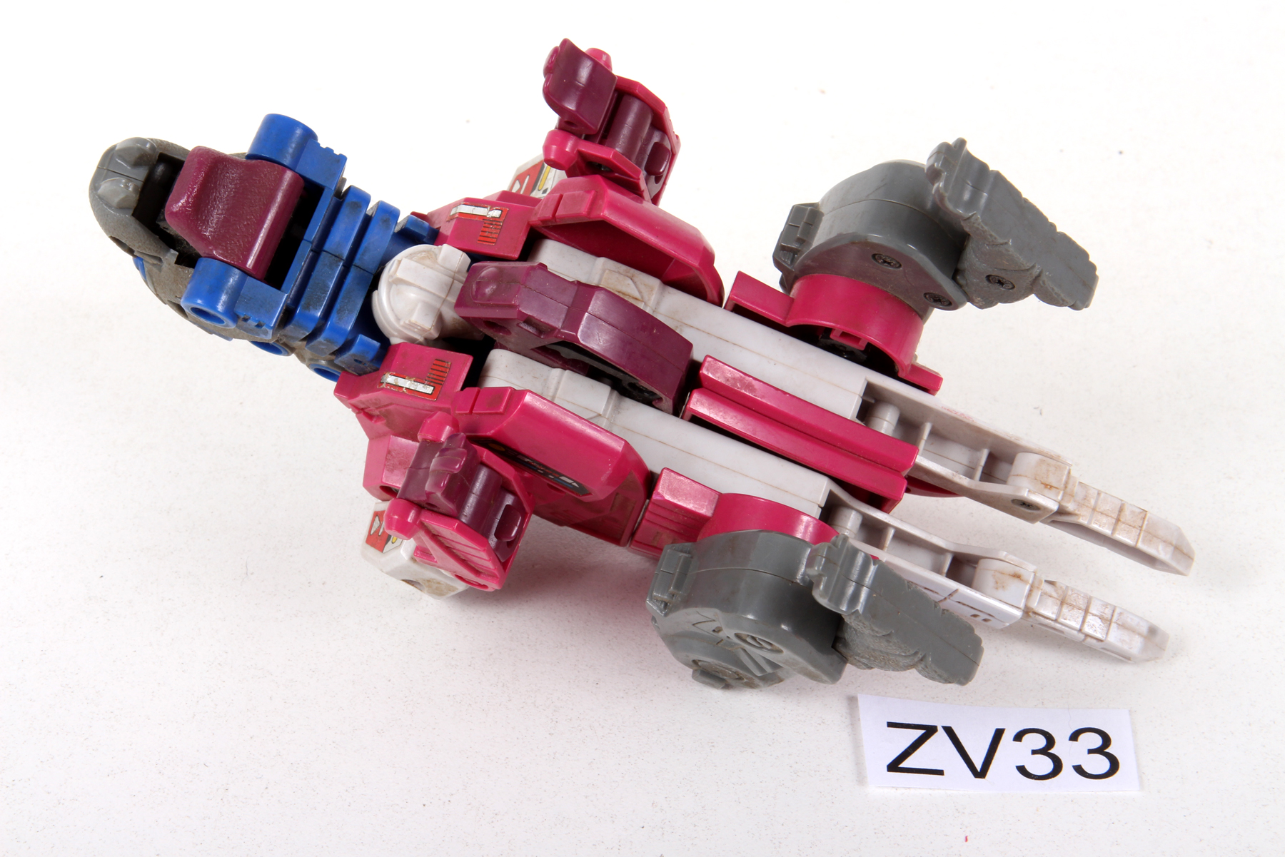 Complete Transformers® G1 Grotusque SKU 365944 | Transformerland