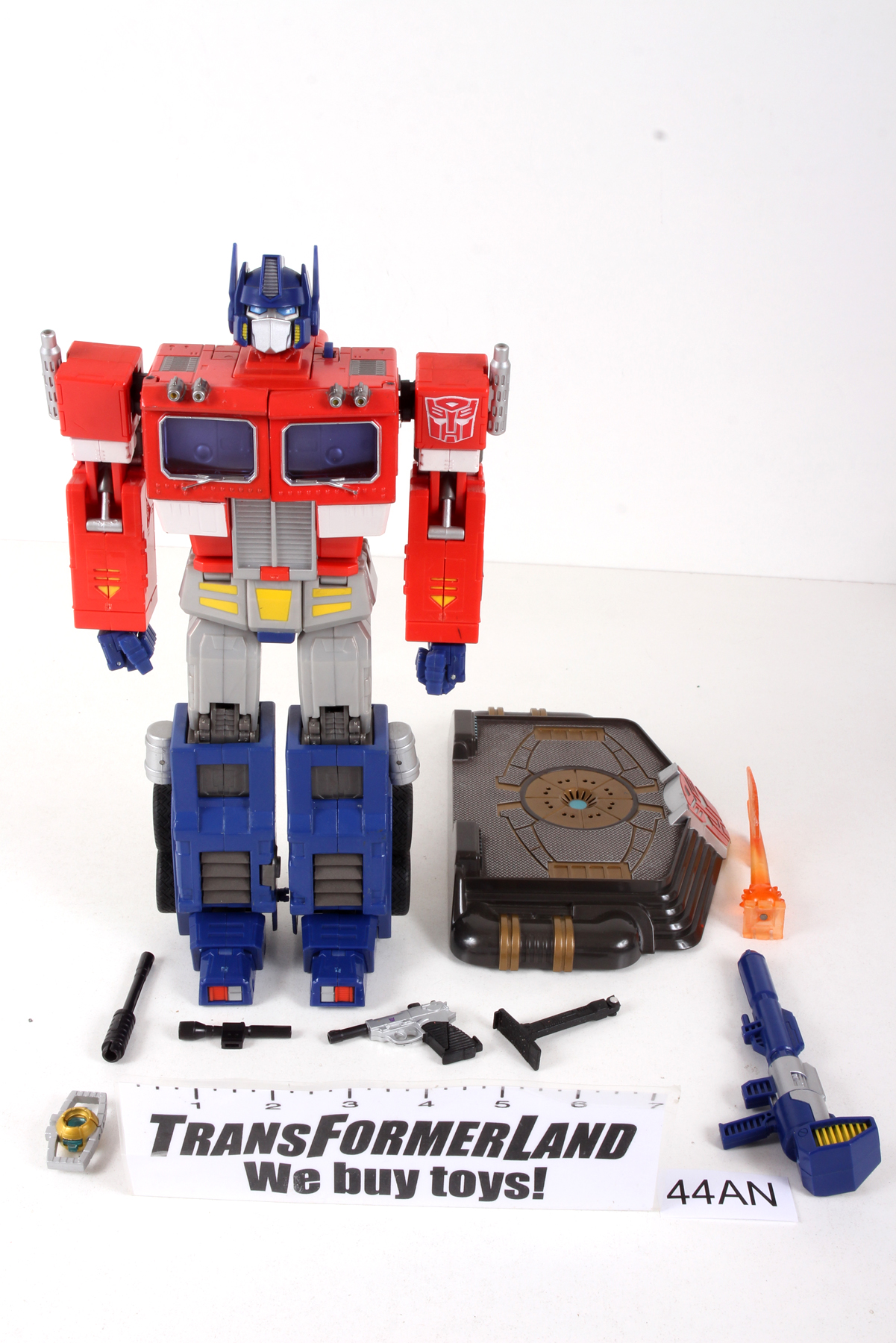 Complete Transformers® Masterpiece Masterpiece Optimus Prime (20th