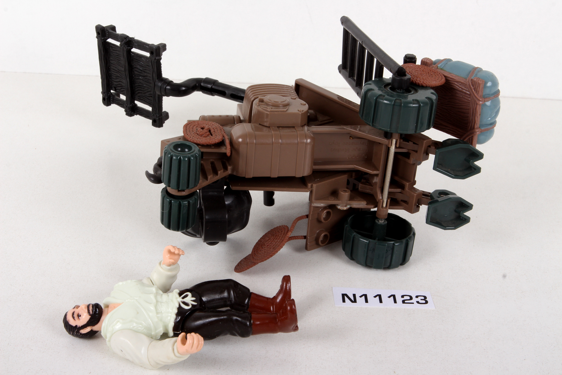 Complete Teenage Mutant Ninja Turtles (TMNT)® Movie III Vehicle