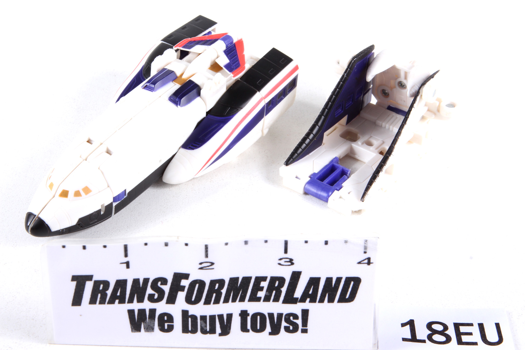 Transformers® Classics Deluxe Class Astrotrain Figure SKU 384850 ...
