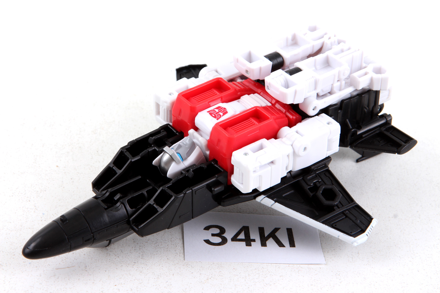 Complete Transformers® Age of the Primes Deluxe Class Aerialbot