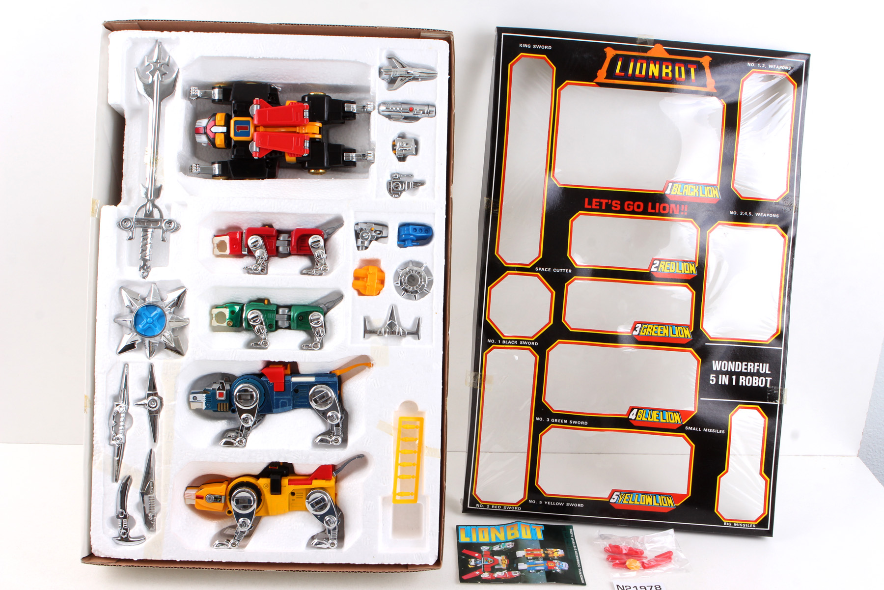 Packaged, not sealed Vintage Transforming Robots® Knock-offs