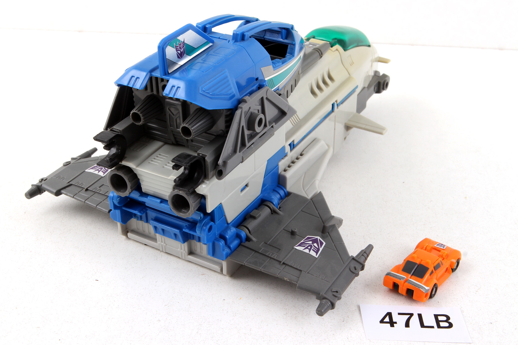 Complete Transformers® G1 Skystalker SKU 409172 | Transformerland