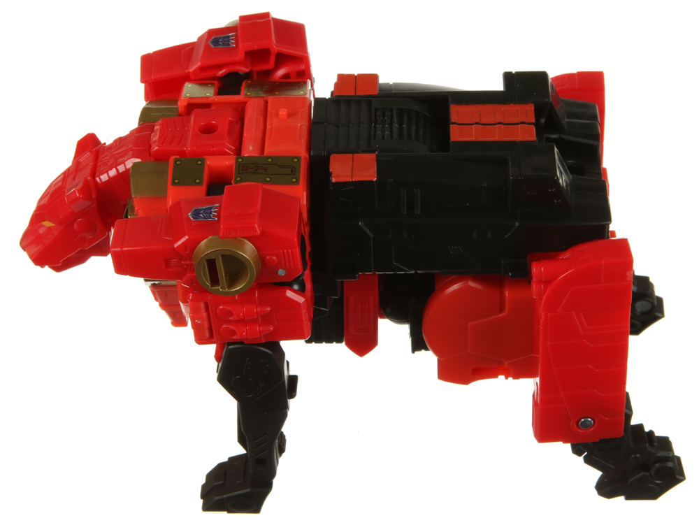 transformers titan class predaking