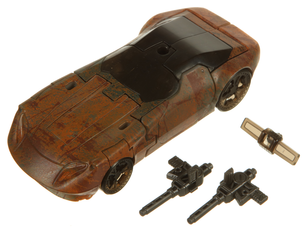 Transformers Netflix War For Cybertron Trilogy Sparkless Bot (Barricade) - Deluxe