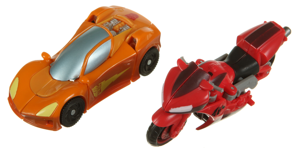 Versus Sets Windy City Chase Transformers Movie Revenge Of The Fallen Rotf Autobot Vs Decepticon Transformerland Com Collector S Guide Toy Info