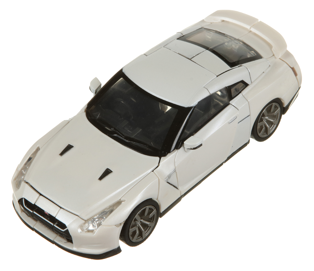Voyager Class Nissan GT-R Ultra Magnus (A-01) (Transformers