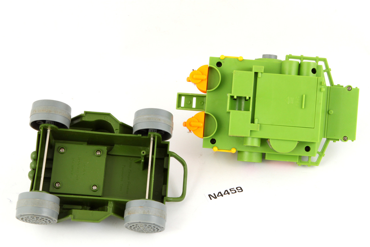 Teenage Mutant Ninja Turtles Turtle Pizza Thrower Price [Vehicles]