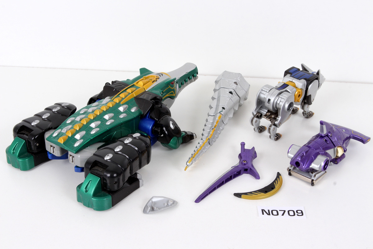 Complete Power Rangers® Wild Force Deluxe (DX) Predazord SKU 336404 ...
