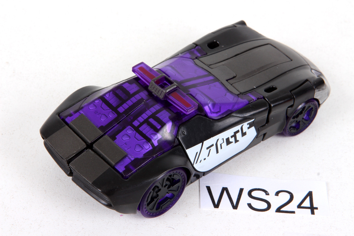 transformers war for cybertron barricade car