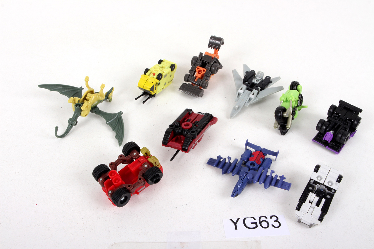 Complete Transformers® Universe 2 Gift Sets Mini-Con Class 12 Pack