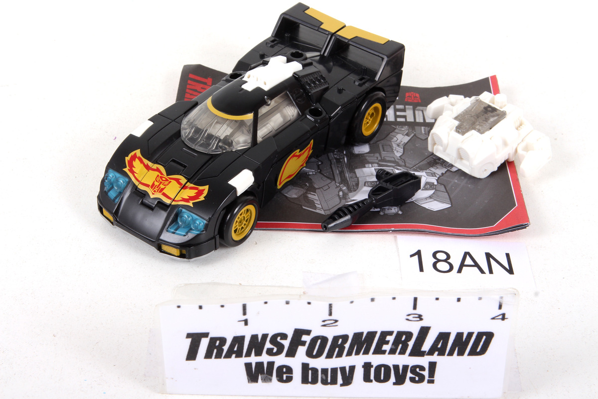 Complete Transformers® Generations - Power of the Primes Deluxe Class ...