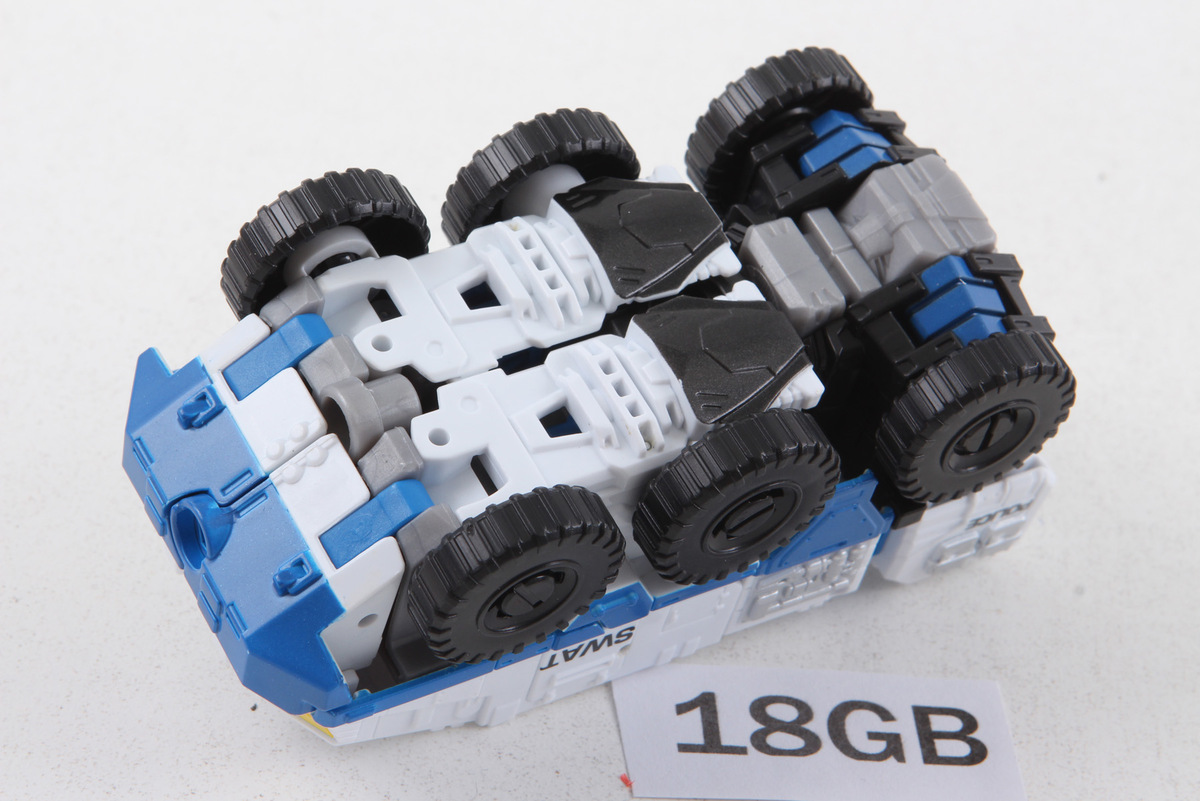 Protectobots Rook Complete Transformers® Generations - Combiner Wars Deluxe Class ...