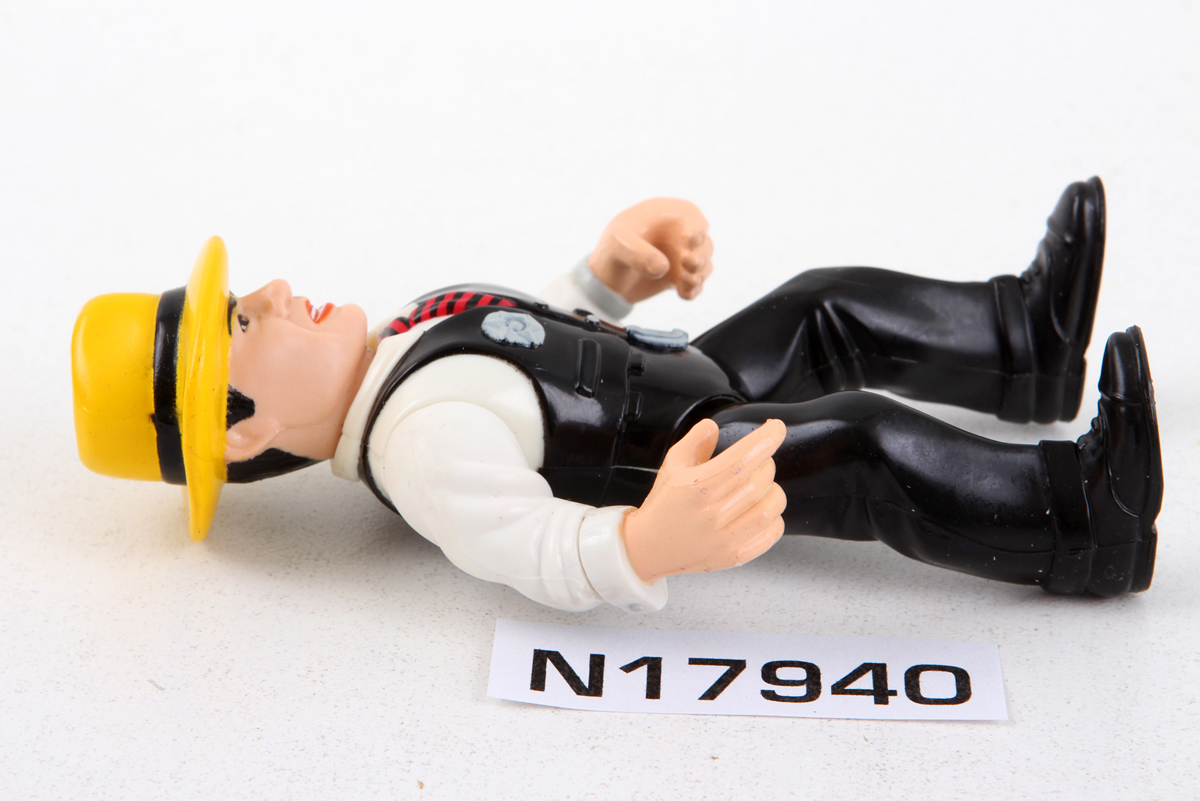 Complete Dick Tracy® Action Figures Dick Tracy SKU 394952