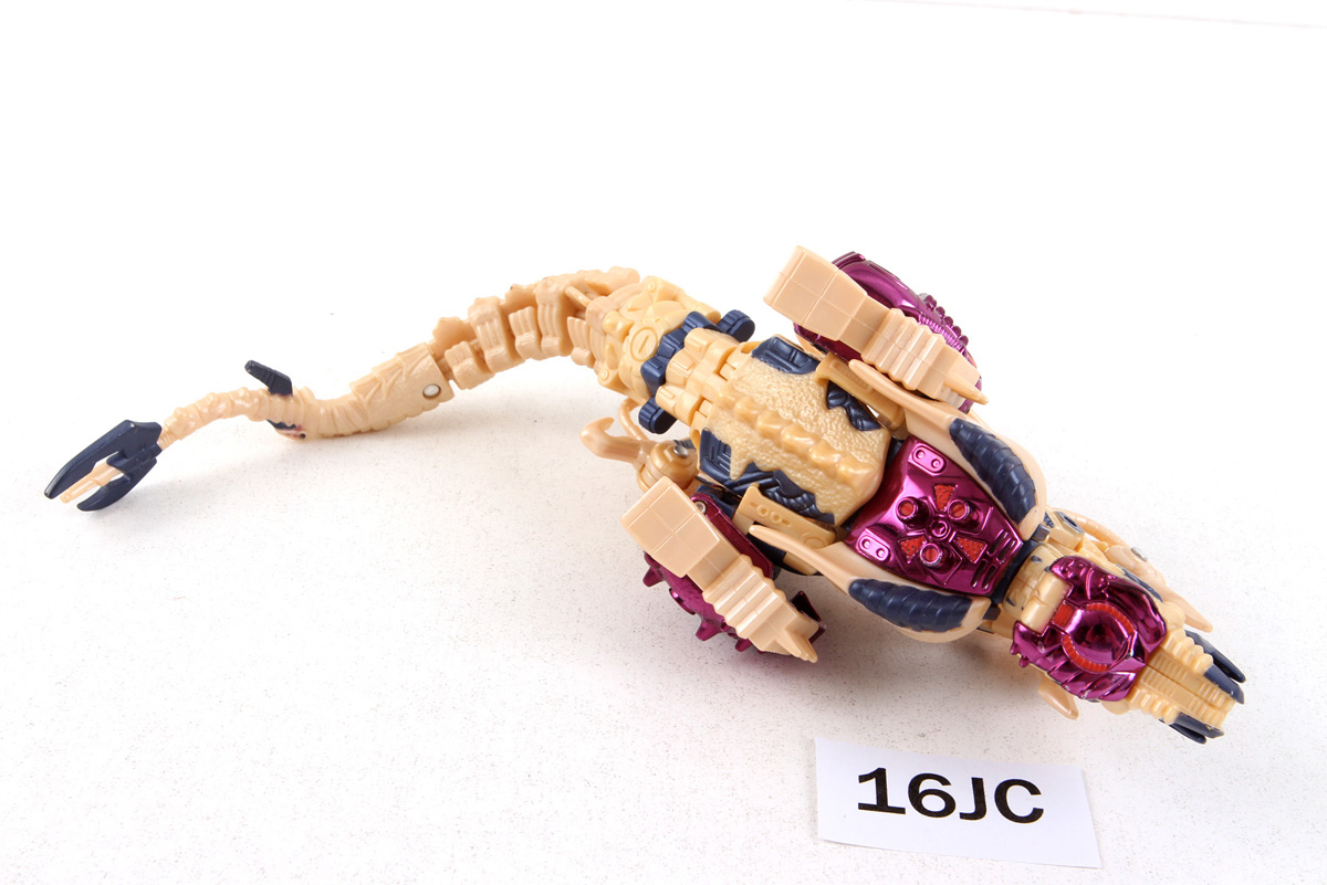 Complete Transformers® Beast Wars Deluxe Class Dinobot SKU 400960